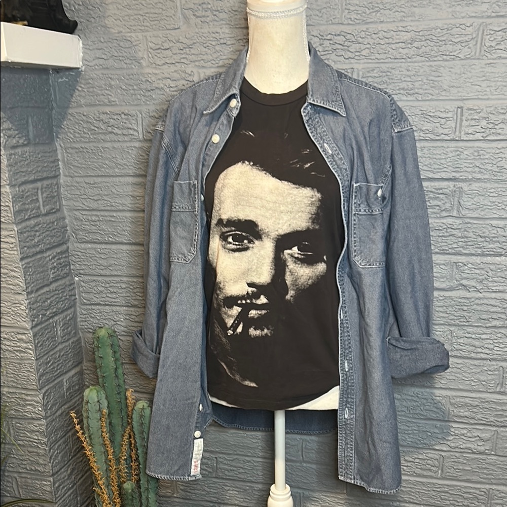 Johnny Depp Cigarette Graphic Pop Culture T-shirt